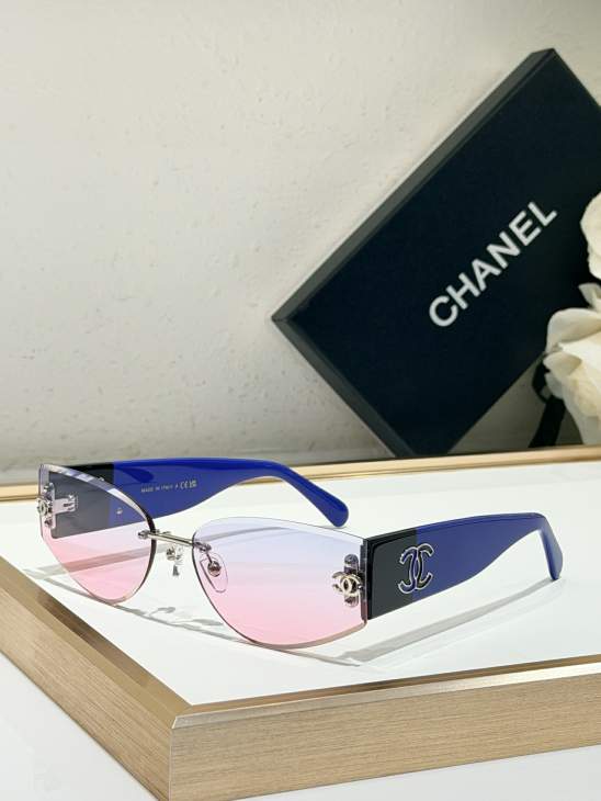 Picture of Chanel Sunglasses _SKUfw80238253fw